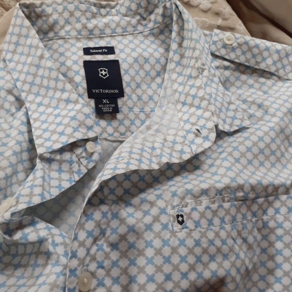 NWOT Victorinox Tailored Fit Men's XL Short Sleeve Button Up - Picture 14 of 16